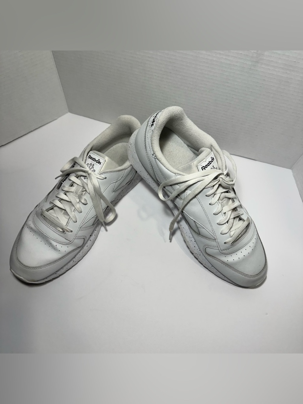 Reebok Men's White Low-Top Sneakers with Subtle Gray Accents